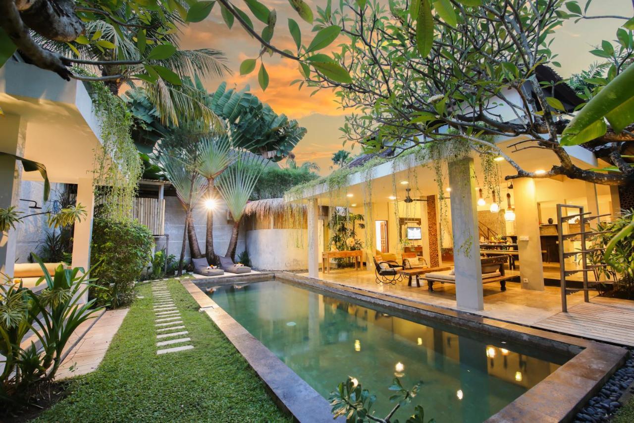 Villa Malou Seminyak Buitenkant foto