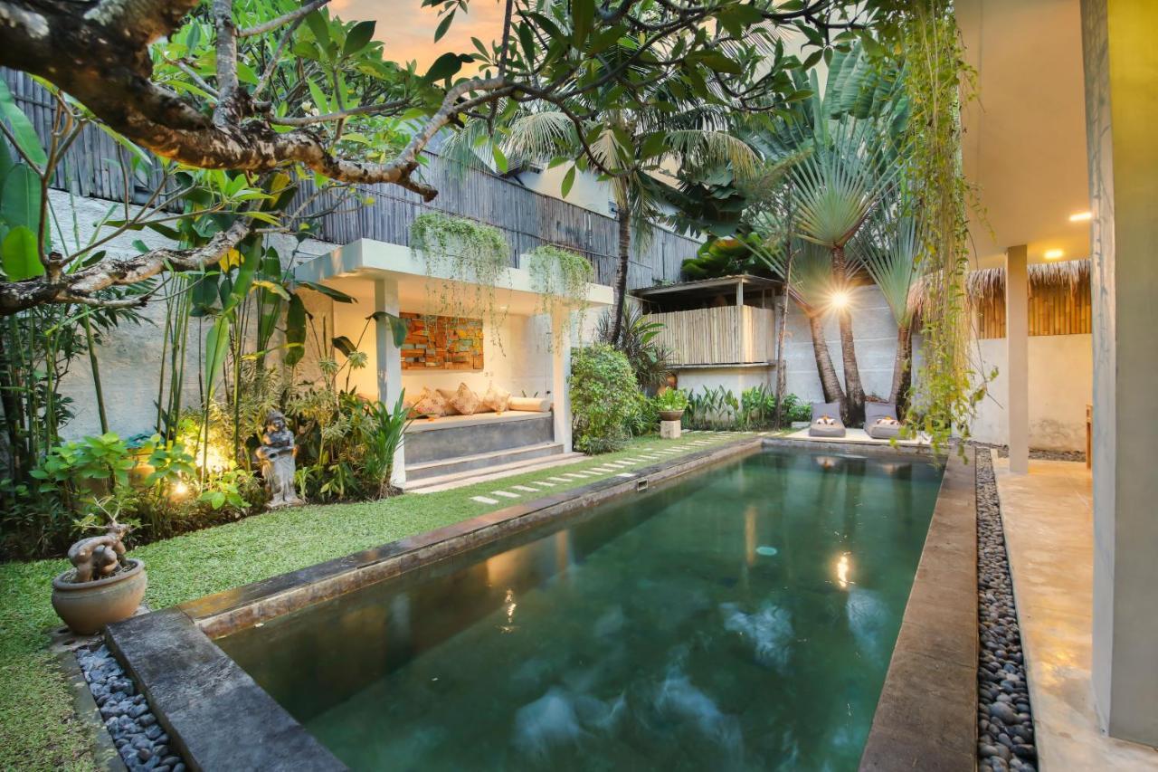 Villa Malou Seminyak Buitenkant foto