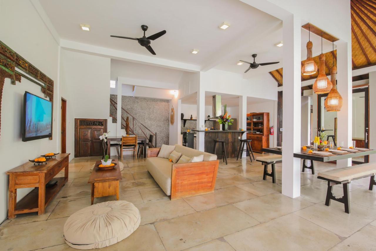 Villa Malou Seminyak Buitenkant foto