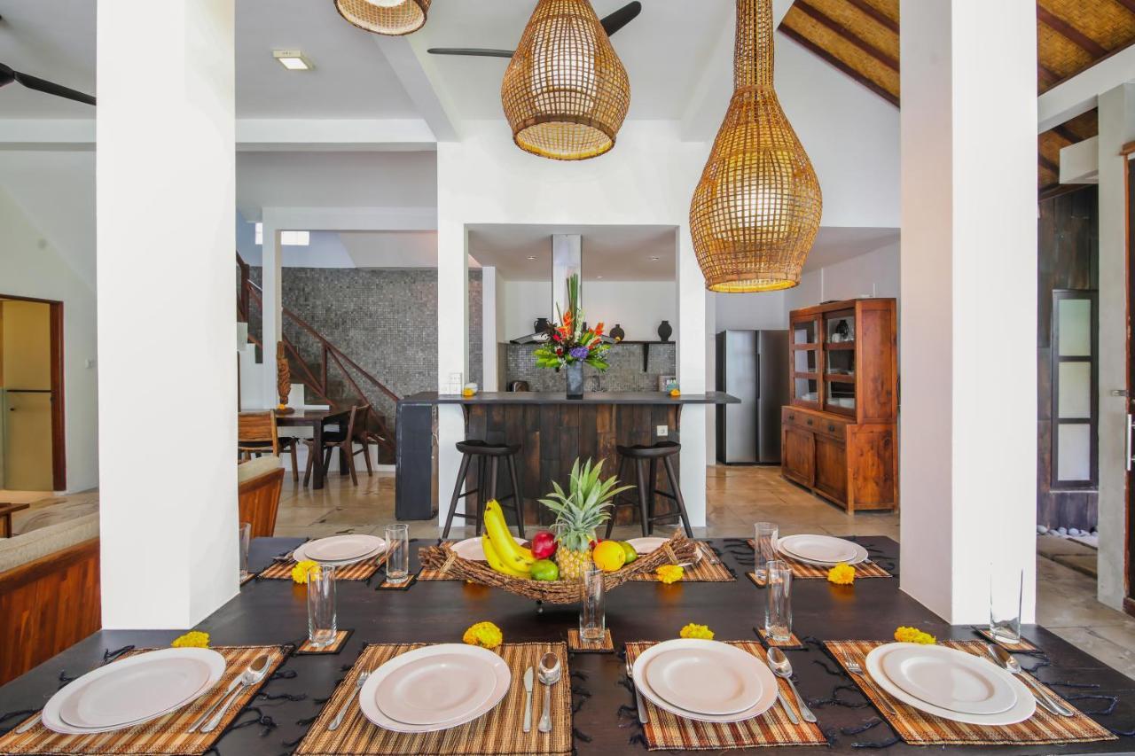Villa Malou Seminyak Buitenkant foto
