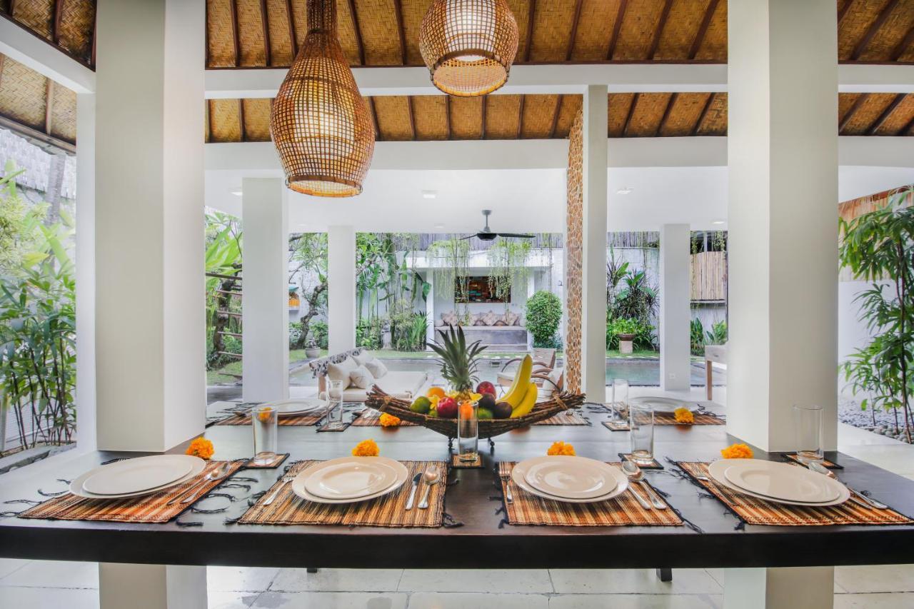 Villa Malou Seminyak Buitenkant foto
