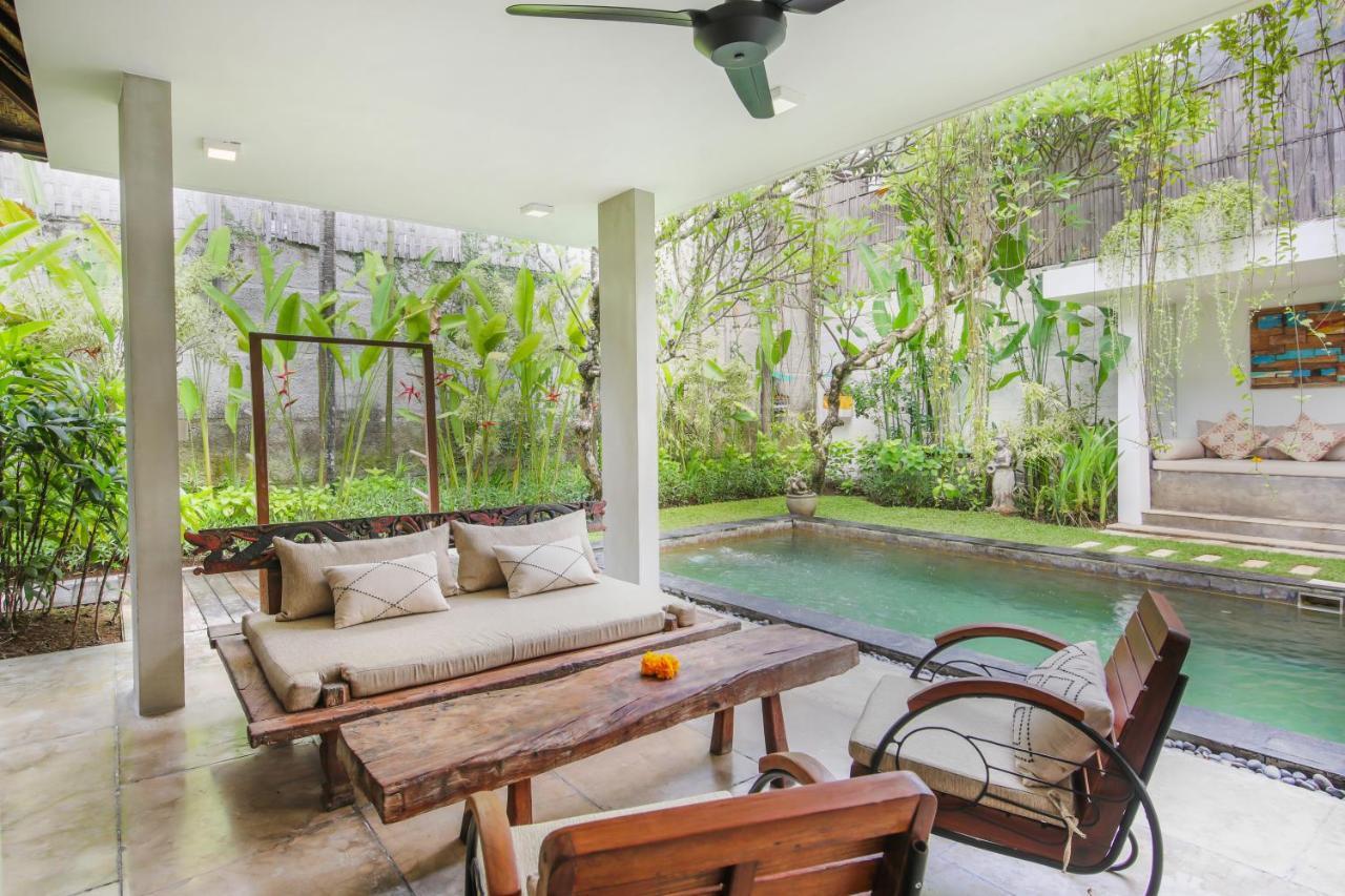 Villa Malou Seminyak Buitenkant foto
