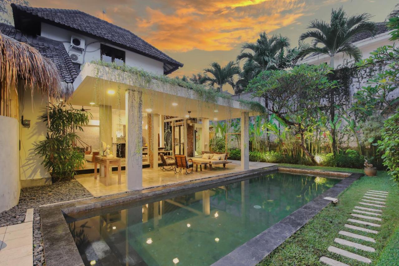 Villa Malou Seminyak Buitenkant foto