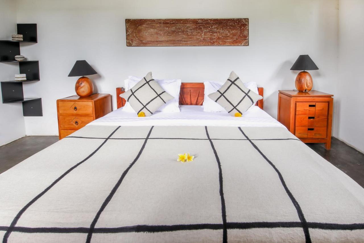 Villa Malou Seminyak Buitenkant foto