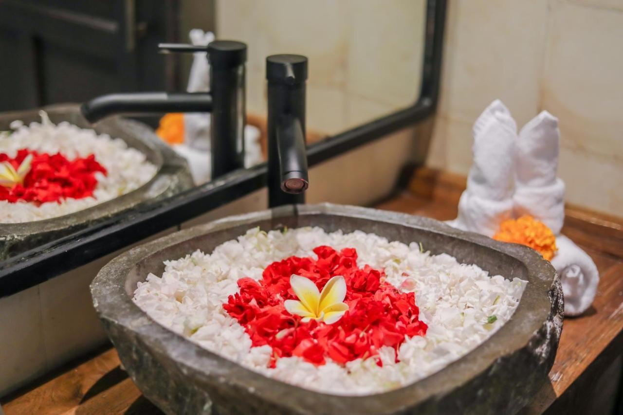 Villa Malou Seminyak Buitenkant foto
